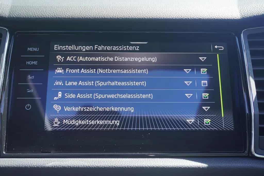 Skoda Kodiaq 2.0 Style 4x4 Navi Panorama Standheizung 03/2021-photo-17