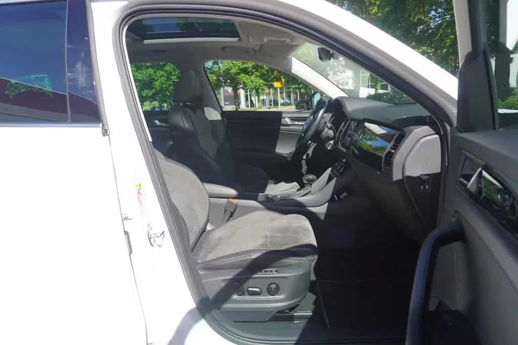 Skoda Kodiaq 2.0 Style 4x4 Navi Panorama Standheizung 03/2021-photo-36