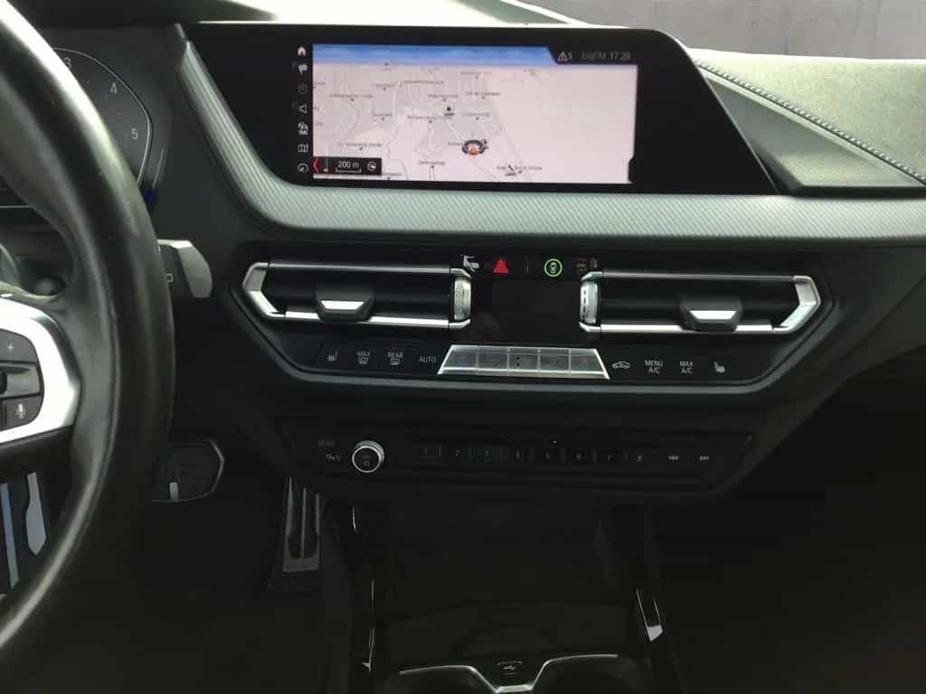 BMW 118 d M SPORT LED HIFI AHK KOMFORTZUG 03/2020-photo-13