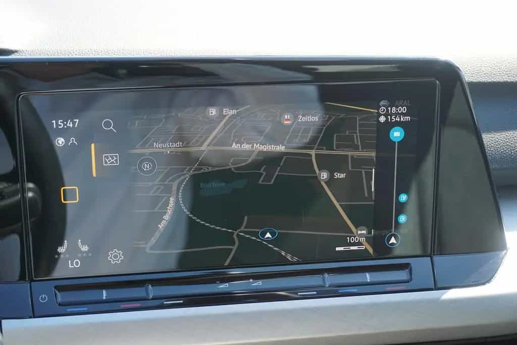 Volkswagen Golf VIII 1.5 TSI Life LED Navi App-Connect ACC 10/2020-photo-12