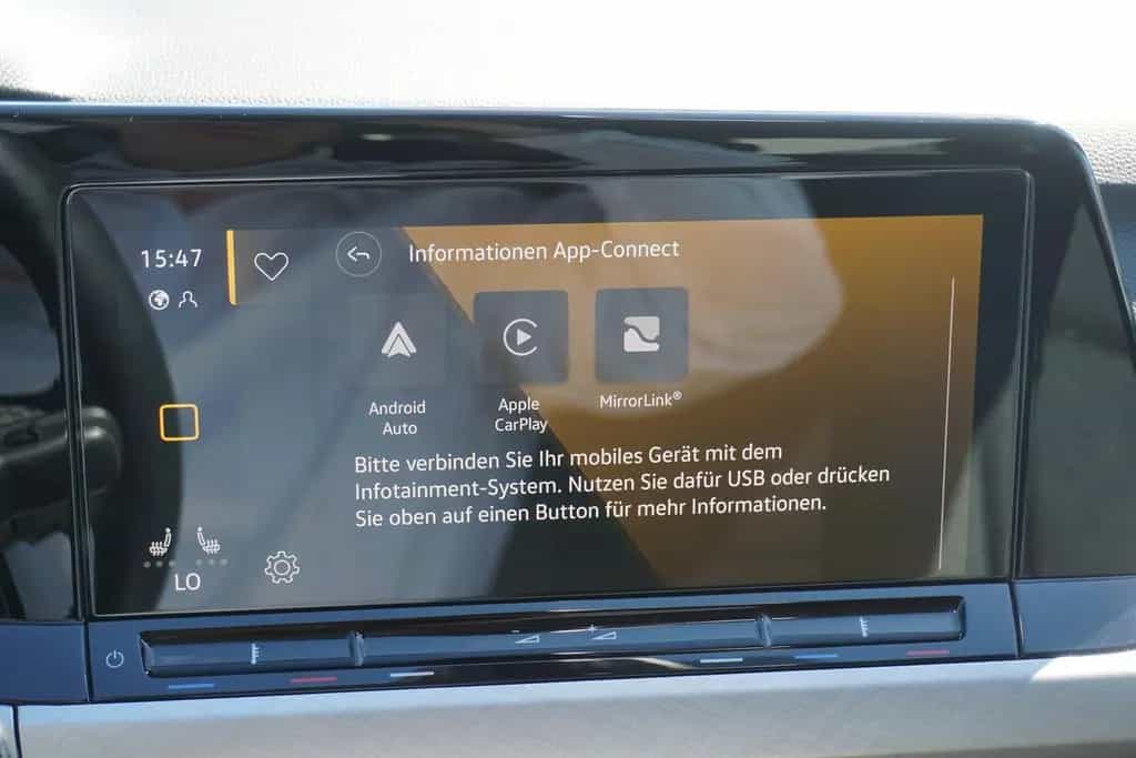 Volkswagen Golf VIII 1.5 TSI Life LED Navi App-Connect ACC 10/2020-photo-14