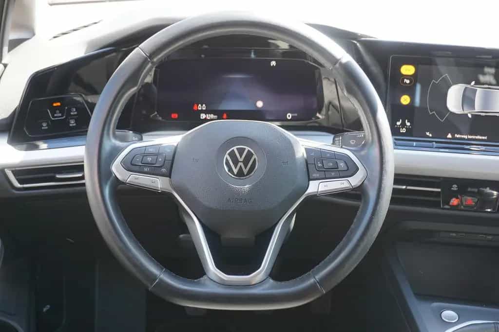 Volkswagen Golf VIII 1.5 TSI Life LED Navi App-Connect ACC 10/2020-photo-17
