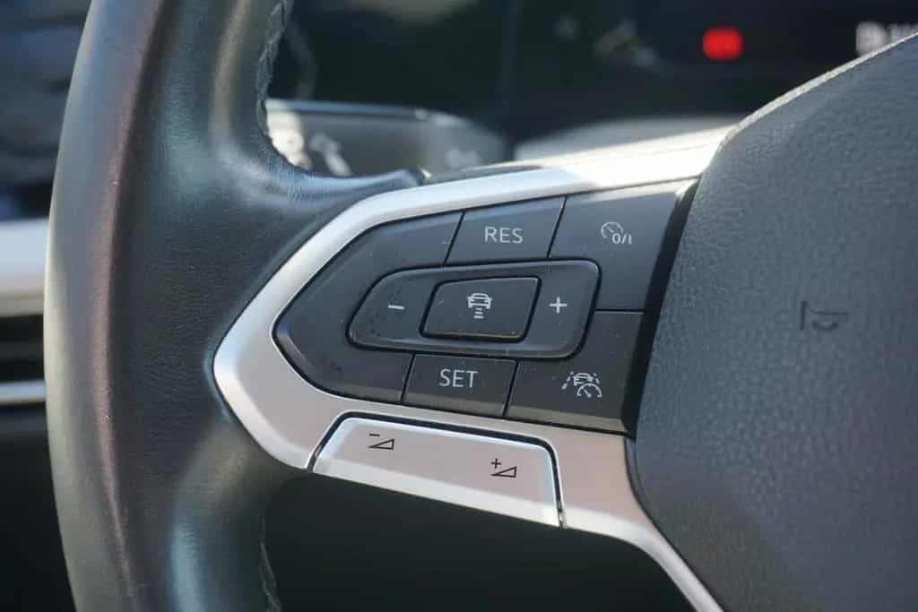 Volkswagen Golf VIII 1.5 TSI Life LED Navi App-Connect ACC 10/2020-photo-19