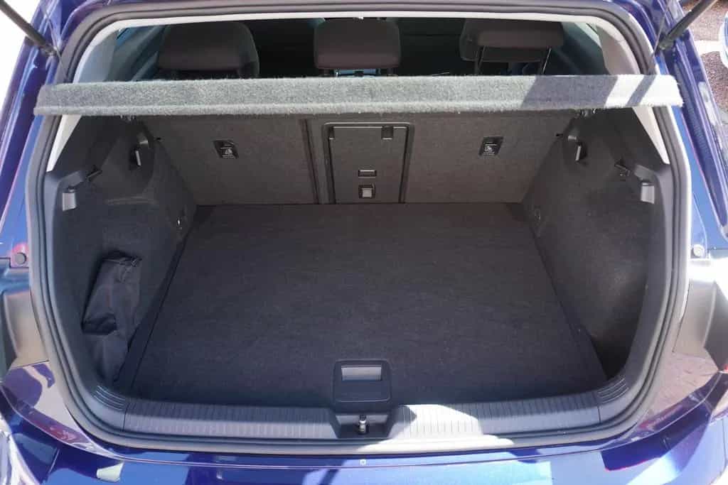 Volkswagen Golf VIII 1.5 TSI Life LED Navi App-Connect ACC 10/2020-photo-31
