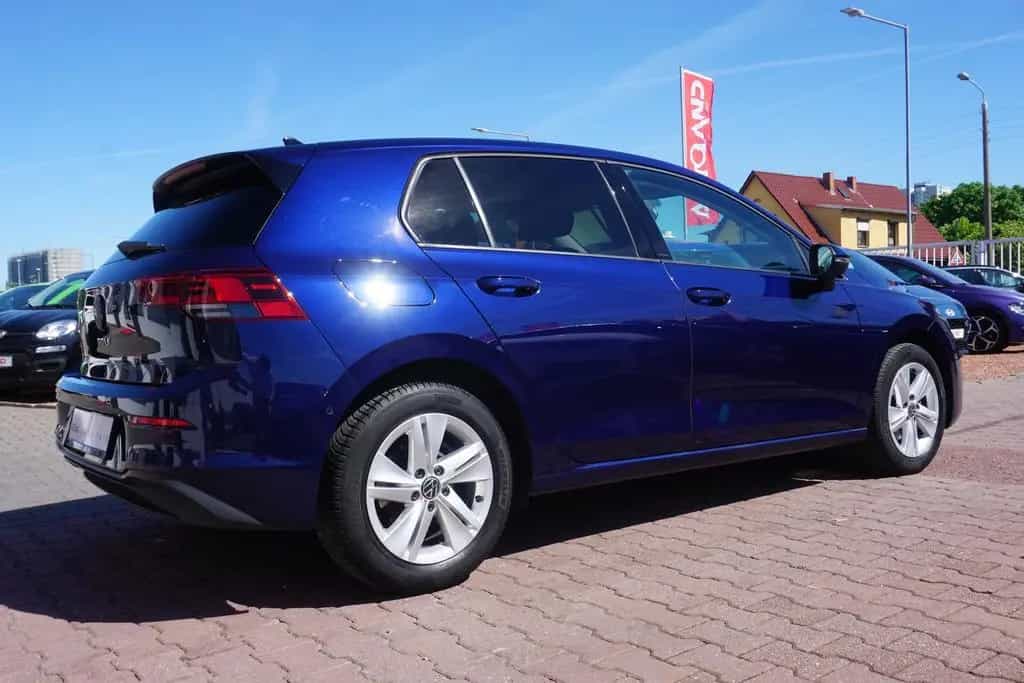 Volkswagen Golf VIII 1.5 TSI Life LED Navi App-Connect ACC 10/2020-photo-4