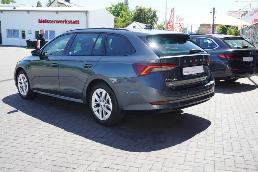 Skoda Octavia Combi 1.5 TSI Ambition LED Kamera PDC 09/2020-photo-2