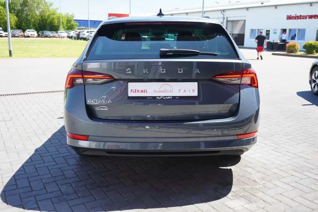 Skoda Octavia Combi 1.5 TSI Ambition LED Kamera PDC 09/2020-photo-3