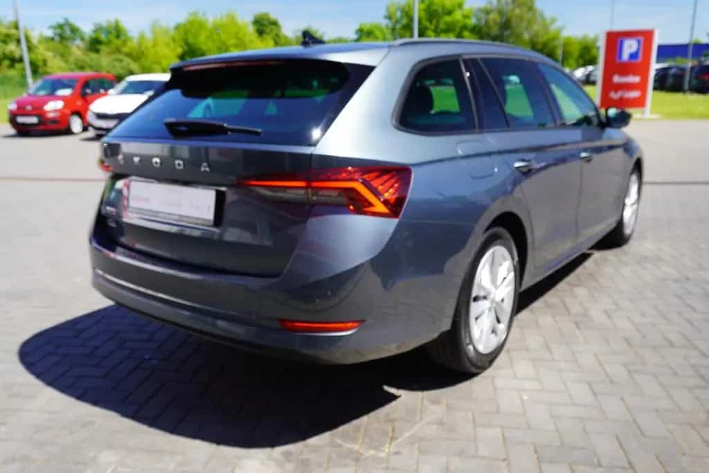 Skoda Octavia Combi 1.5 TSI Ambition LED Kamera PDC 09/2020-photo-4