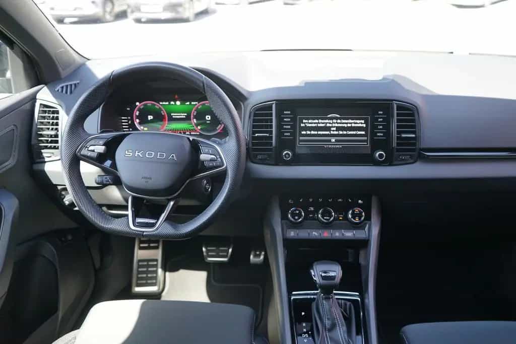 Skoda Karoq Sportline 1.5 TSI DSG LED ACC Navi Kamera 05/2025-photo-10