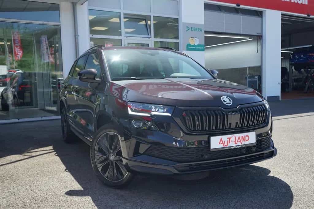 Skoda Karoq Sportline 1.5 TSI DSG LED ACC Navi Kamera 05/2025-photo-3
