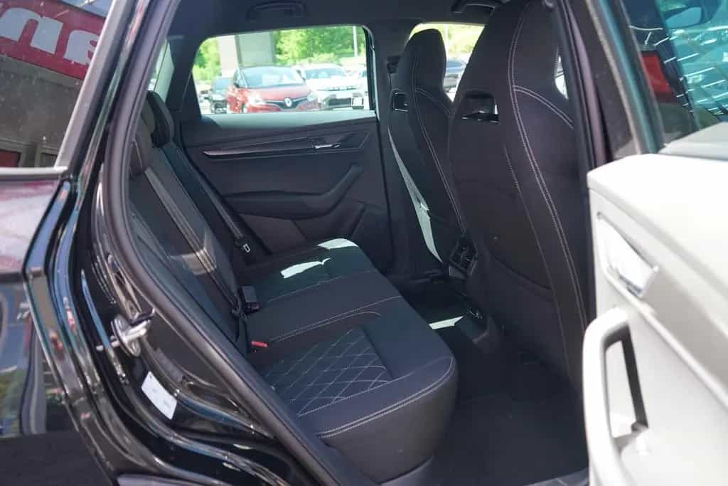 Skoda Karoq Sportline 1.5 TSI DSG LED ACC Navi Kamera 05/2025-photo-38