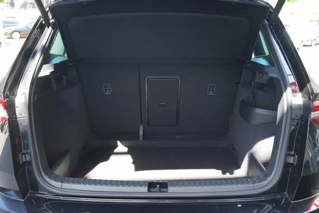 Skoda Karoq Sportline 1.5 TSI DSG LED ACC Navi Kamera 05/2025-photo-39
