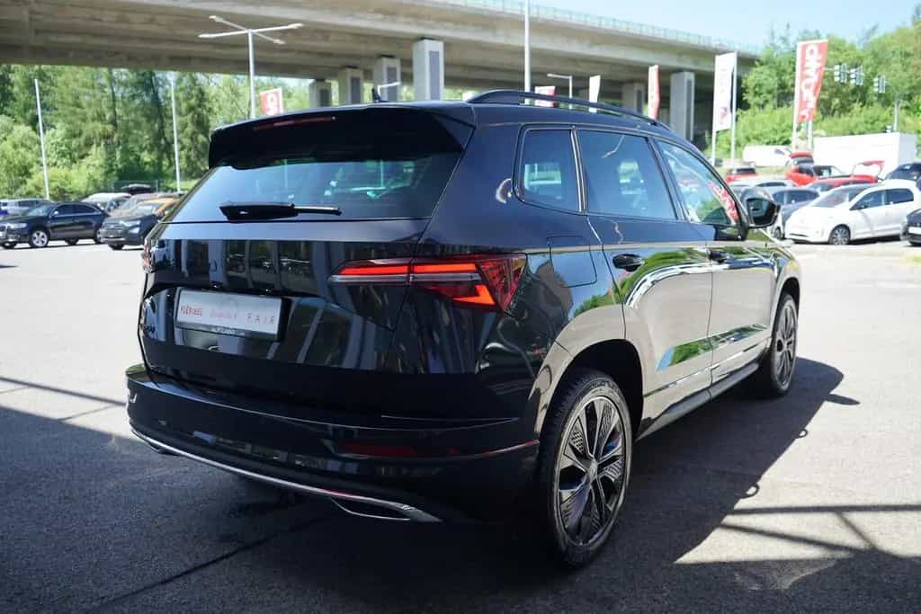 Skoda Karoq Sportline 1.5 TSI DSG LED ACC Navi Kamera 05/2025-photo-7