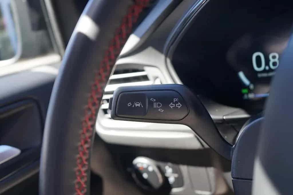 Ford Focus 1.0 M-Hybrid ST-Line LED Navi Sitzheizung 09/2024-photo-25