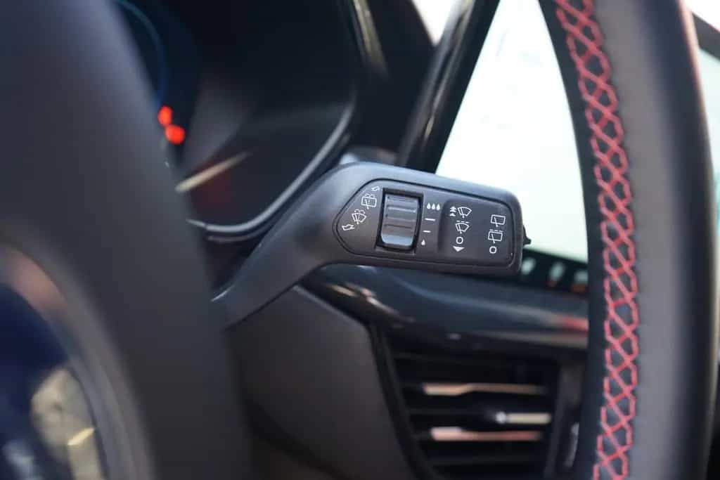 Ford Focus 1.0 M-Hybrid ST-Line LED Navi Sitzheizung 09/2024-photo-26