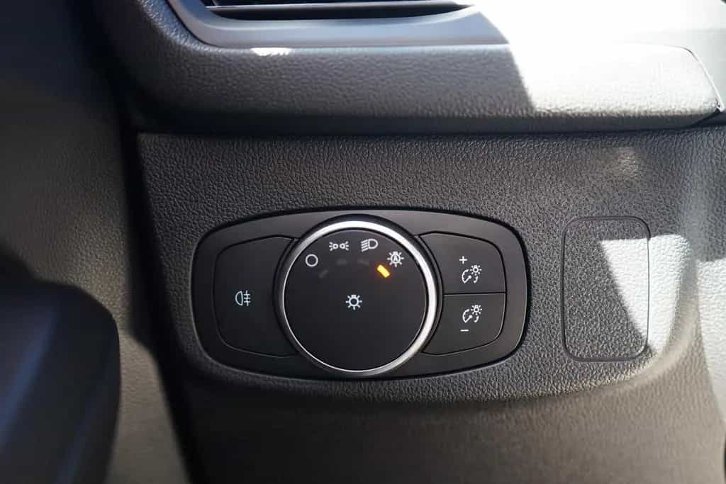 Ford Focus 1.0 M-Hybrid ST-Line LED Navi Sitzheizung 09/2024-photo-28