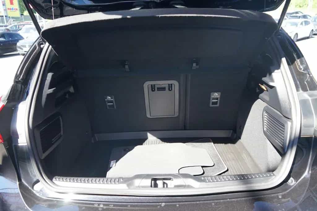 Ford Focus 1.0 M-Hybrid ST-Line LED Navi Sitzheizung 09/2024-photo-34