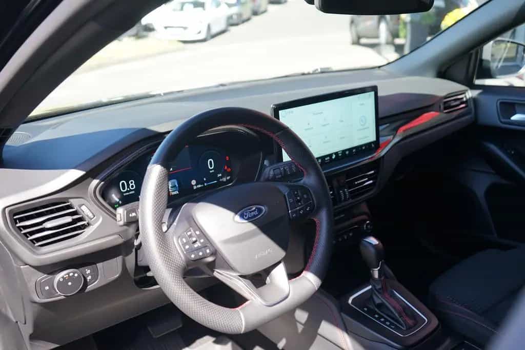 Ford Focus 1.0 M-Hybrid ST-Line LED Navi Sitzheizung 09/2024-photo-8