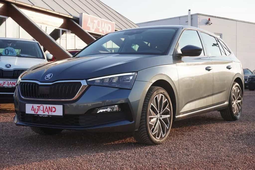 Skoda Scala 1.5 TSI Style LED PDC SmartLink Tempomat 07/2020-photo-1