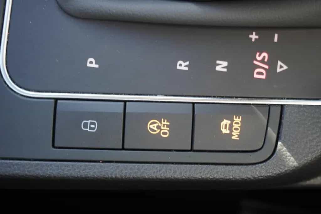 Seat Ibiza 1.5 FR DSG LED Navi ACC FullLink PDC 03/2022-photo-28