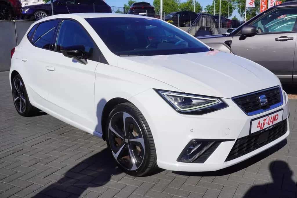 Seat Ibiza 1.5 FR DSG LED Navi ACC FullLink PDC 03/2022-photo-5