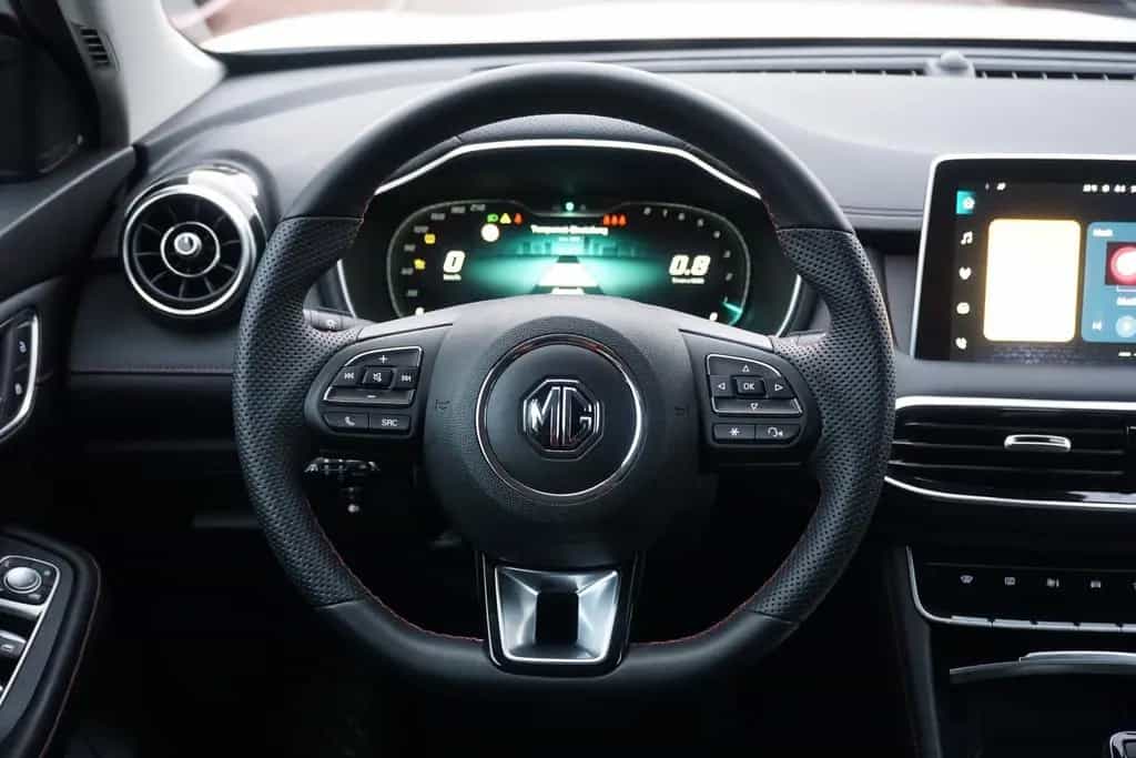 MG HS 1.5 Comfort Aut. LED Navi ACC Sitzheizung 08/2024-photo-16