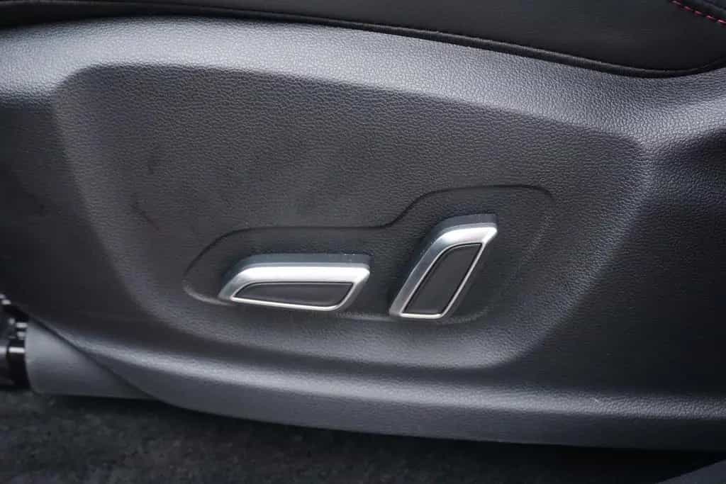 MG HS 1.5 Comfort Aut. LED Navi ACC Sitzheizung 08/2024-photo-21