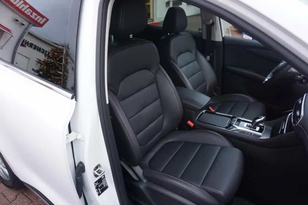 MG HS 1.5 Comfort Aut. LED Navi ACC Sitzheizung 08/2024-photo-23