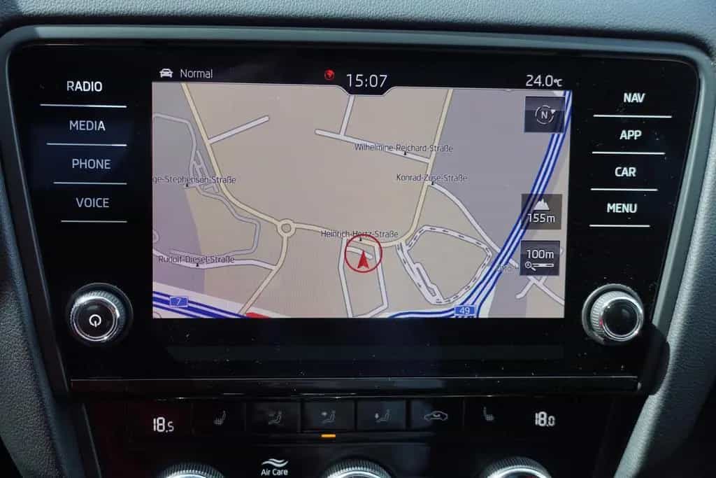 Skoda Octavia Combi 1.5 TSI Navi Kamera Klimaaut. AHK 11/2019-photo-12
