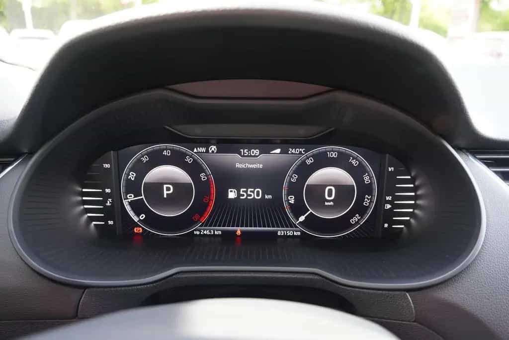 Skoda Octavia Combi 1.5 TSI Navi Kamera Klimaaut. AHK 11/2019-photo-19