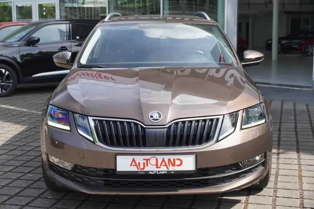 Skoda Octavia Combi 1.5 TSI Navi Kamera Klimaaut. AHK 11/2019-photo-2