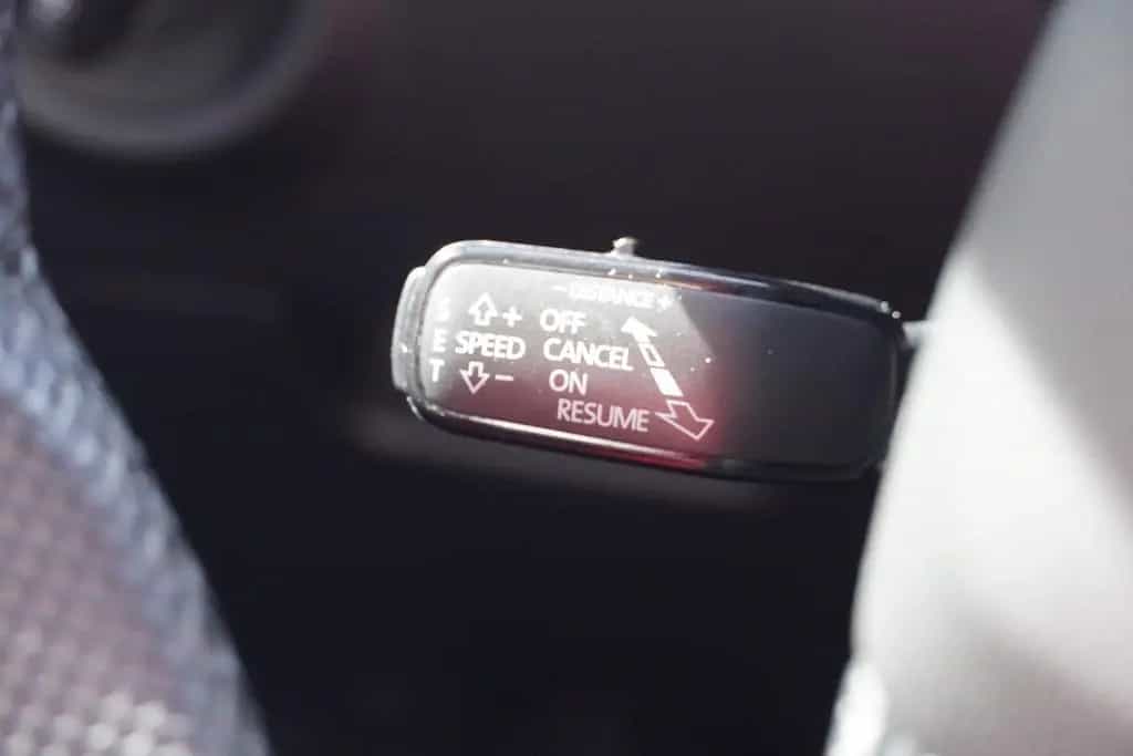 Skoda Octavia Combi 1.5 TSI Navi Kamera Klimaaut. AHK 11/2019-photo-23