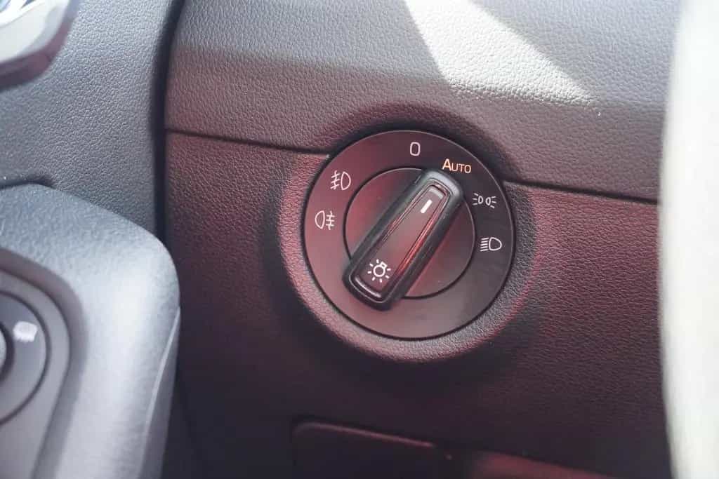 Skoda Octavia Combi 1.5 TSI Navi Kamera Klimaaut. AHK 11/2019-photo-26