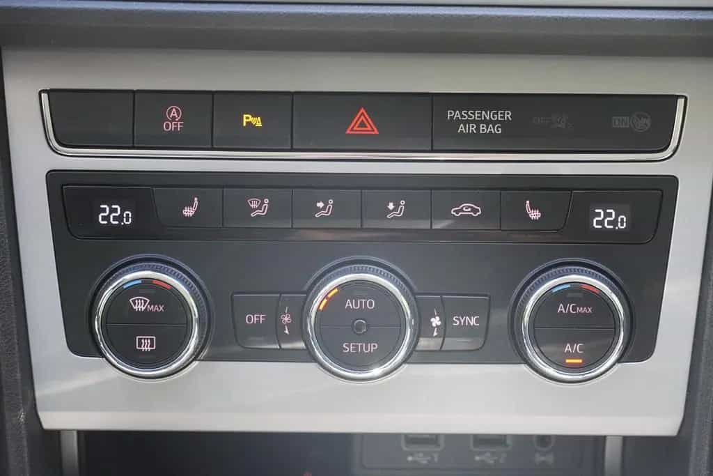 Seat Leon ST 1.5 Xcellence LED ACC Kamera FullLink 11/2019-photo-14
