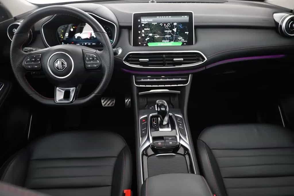 MG HS 1.5 T-GDI Luxury Aut. LED ACC Navi 360° Pano 03/2024-photo-8