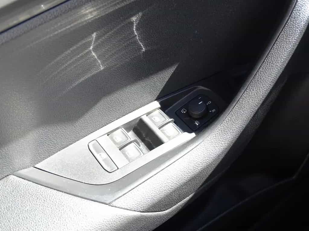 Skoda Karoq 1.5 TSI Style DSG LED Navi el. Heckklappe 07/2018-photo-23