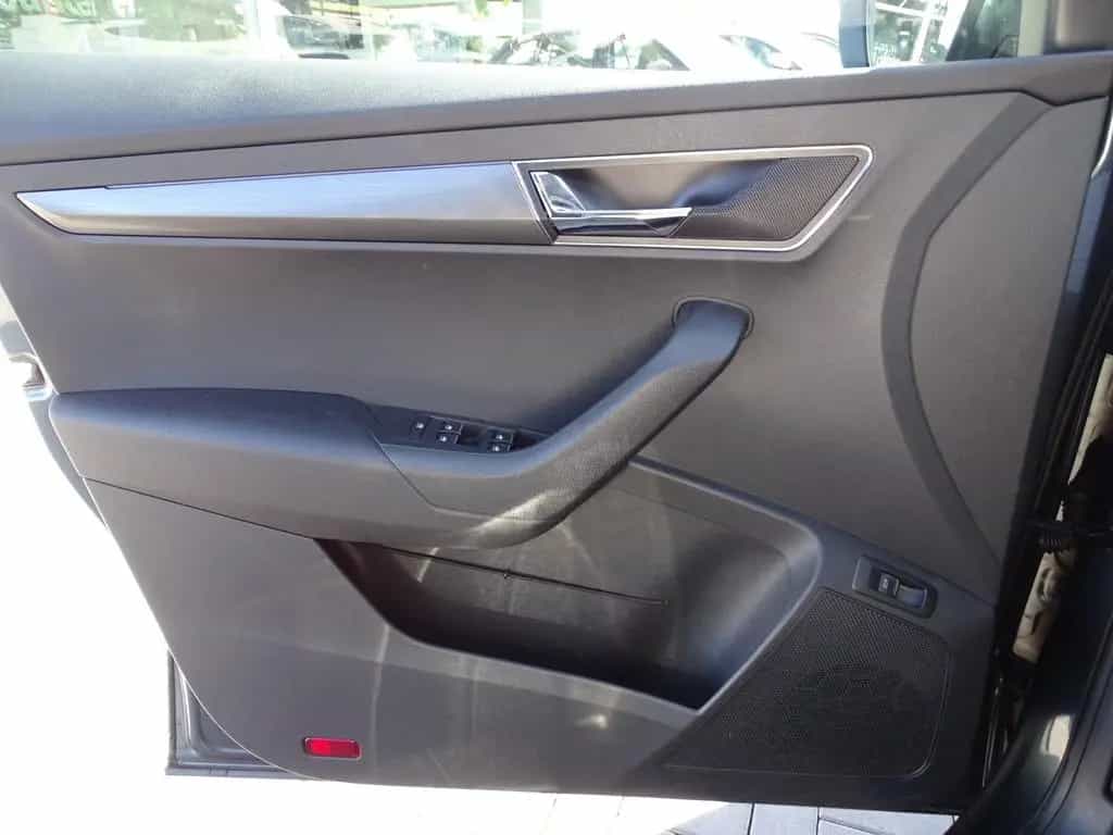 Skoda Karoq 1.5 TSI Style DSG LED Navi el. Heckklappe 07/2018-photo-24