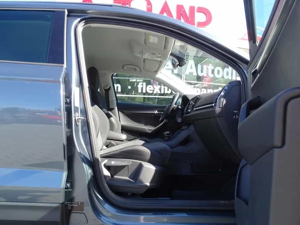 Skoda Karoq 1.5 TSI Style DSG LED Navi el. Heckklappe 07/2018-photo-25