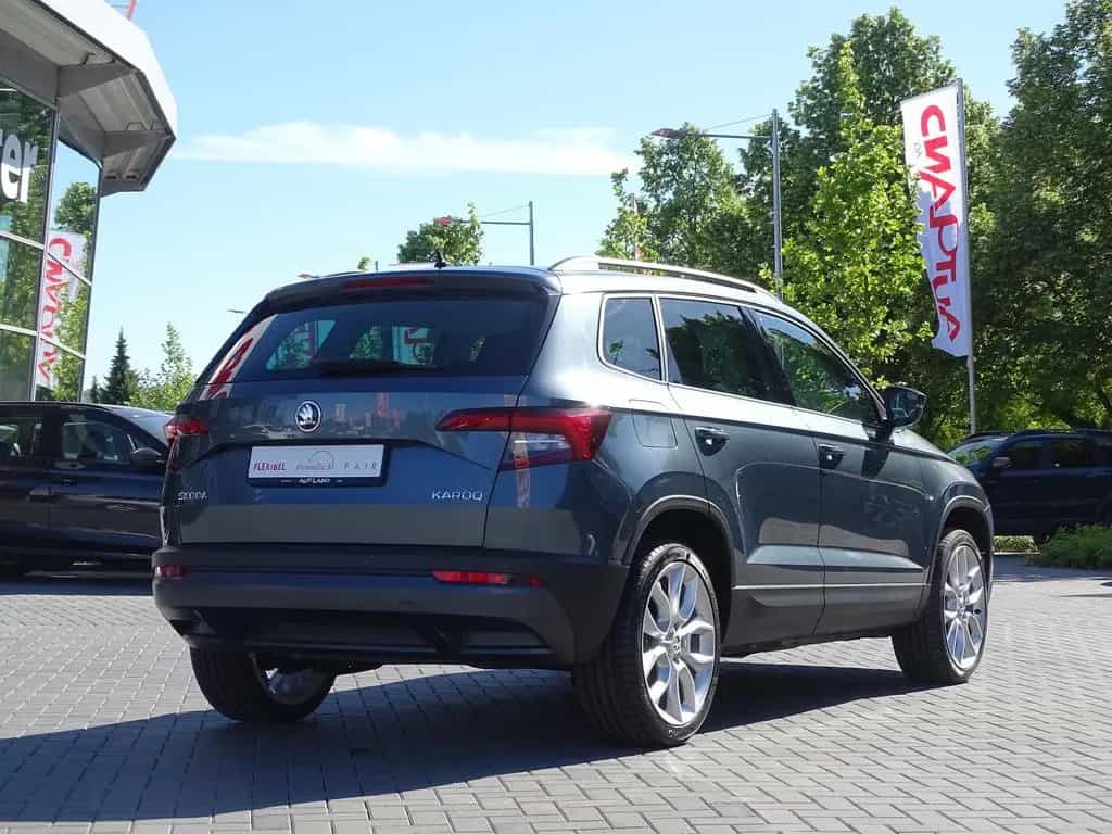 Skoda Karoq 1.5 TSI Style DSG LED Navi el. Heckklappe 07/2018-photo-4