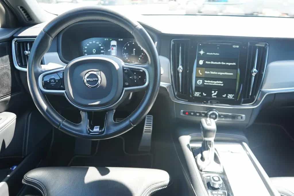 Volvo V90 Kombi T5 R Design LED Panorama ACC Kamera 12/2019-photo-12