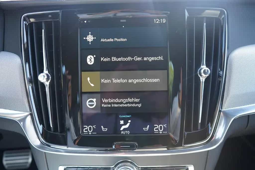 Volvo V90 Kombi T5 R Design LED Panorama ACC Kamera 12/2019-photo-13