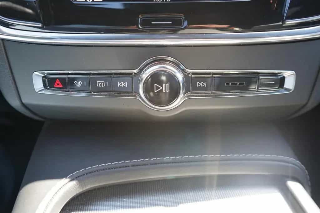 Volvo V90 Kombi T5 R Design LED Panorama ACC Kamera 12/2019-photo-20