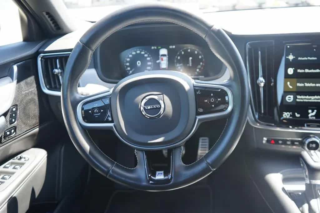 Volvo V90 Kombi T5 R Design LED Panorama ACC Kamera 12/2019-photo-24