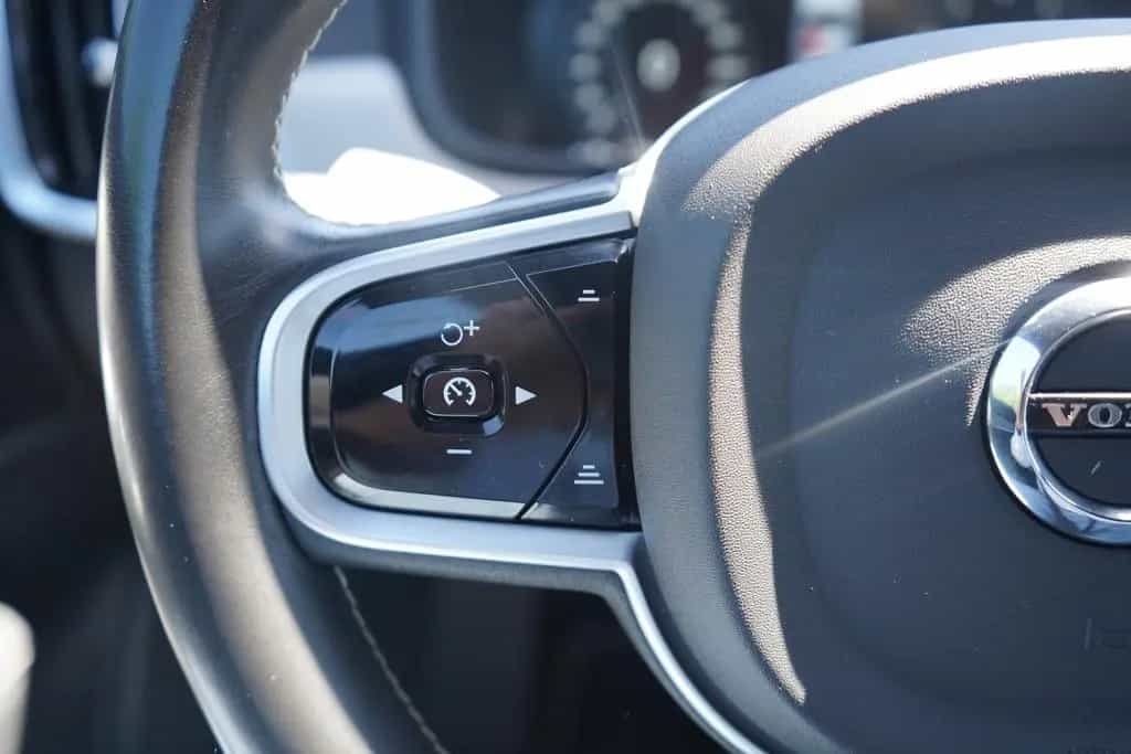 Volvo V90 Kombi T5 R Design LED Panorama ACC Kamera 12/2019-photo-25