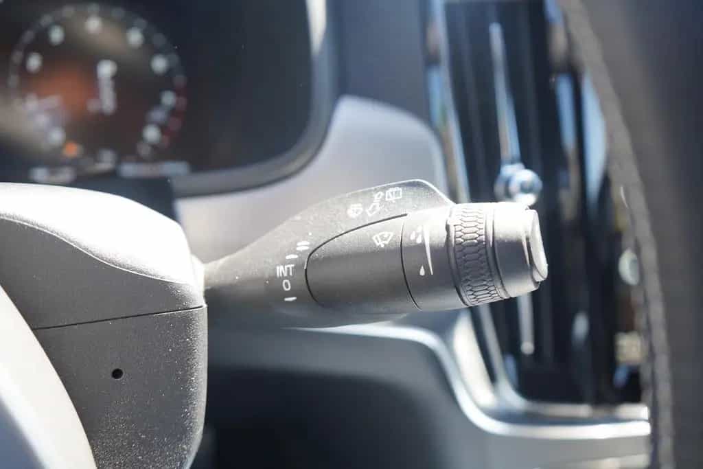 Volvo V90 Kombi T5 R Design LED Panorama ACC Kamera 12/2019-photo-28