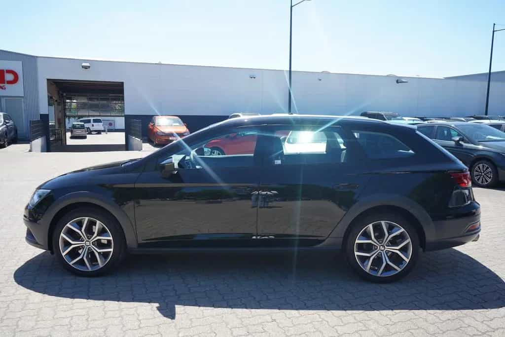 Seat Leon ST 1.8 X-Perience 4Drive LED Kamera ACC AHK 09/2016-photo-2
