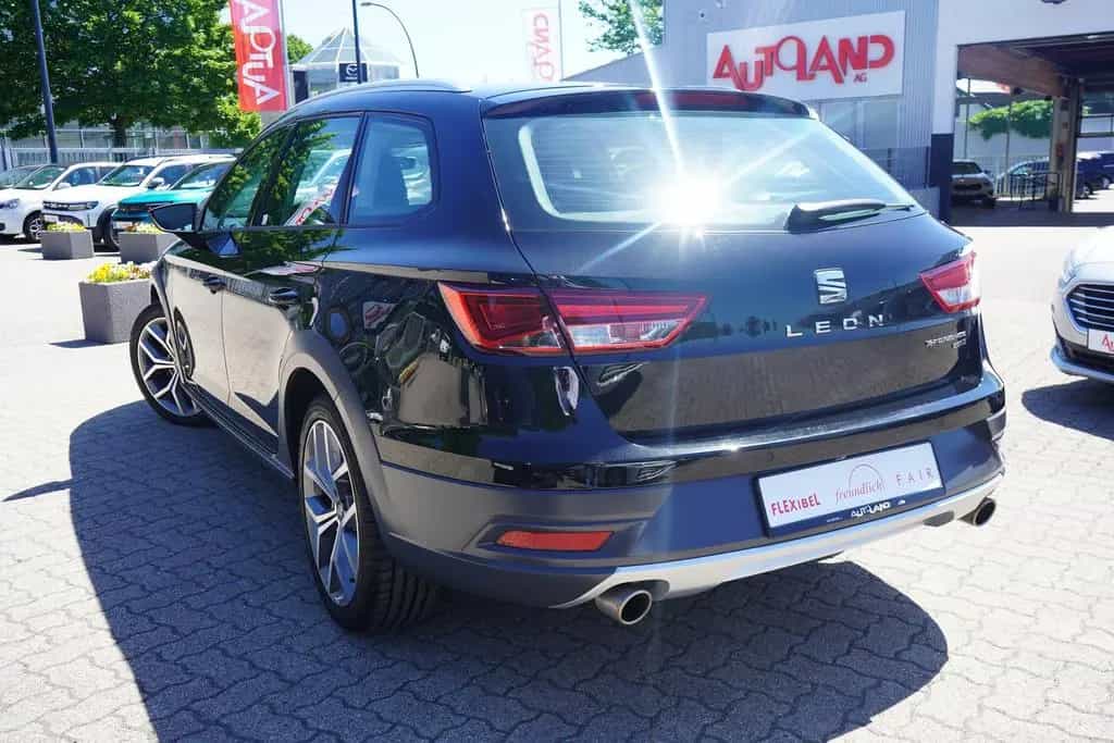 Seat Leon ST 1.8 X-Perience 4Drive LED Kamera ACC AHK 09/2016-photo-3