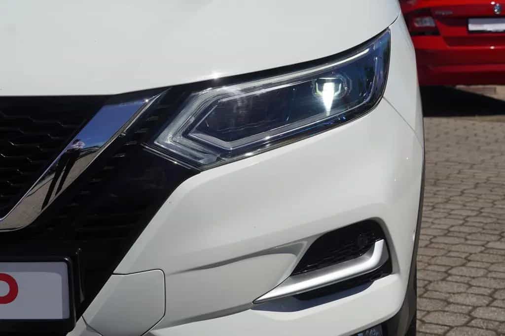 Nissan Qashqai 1.3 Tekna Klimaaut. LED Navi Totwinkel 10/2019-photo-26