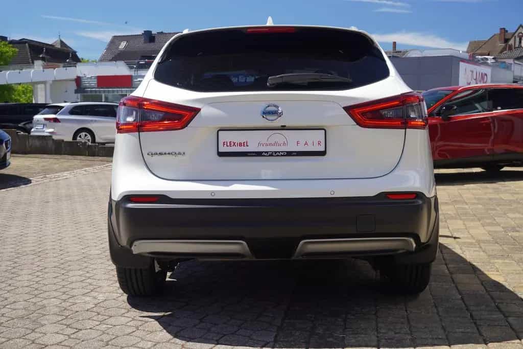 Nissan Qashqai 1.3 Tekna Klimaaut. LED Navi Totwinkel 10/2019-photo-4