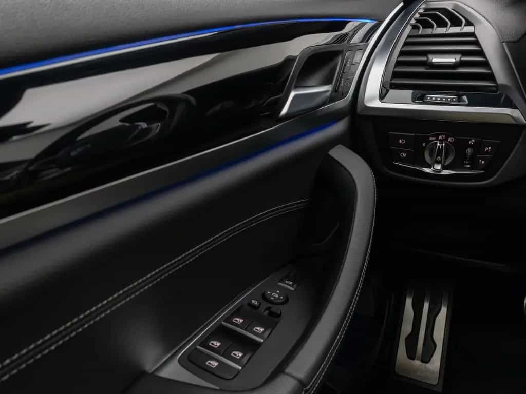 BMW X3 xD30d M Sport Panorama Kamera DAB HiFi DisKey 02/2021-photo-34